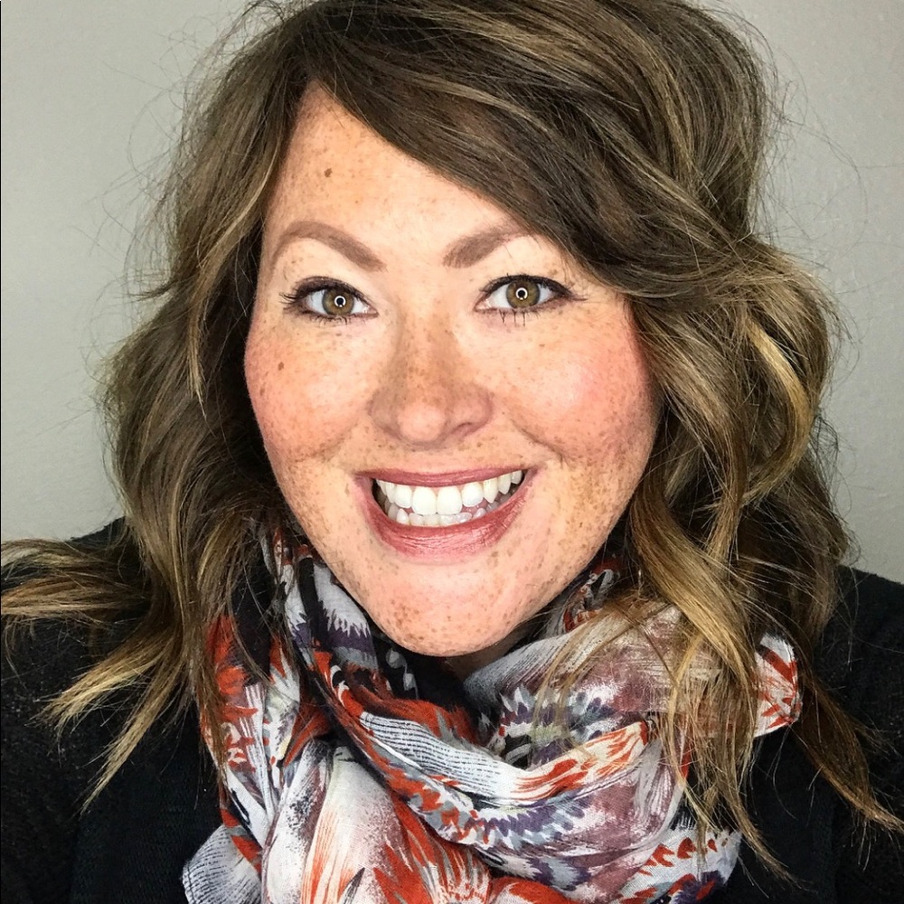 Meet your Posher, Carrie